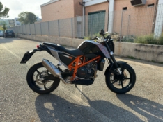 KTM DUKE 690 – 2017 DEMO 400KM