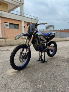 YAMAHA  YZF 450 – 2021