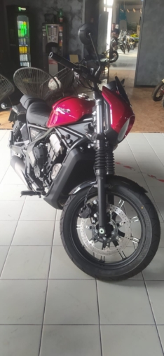 MOTO MORINI CALIBRO CUSTOM 650